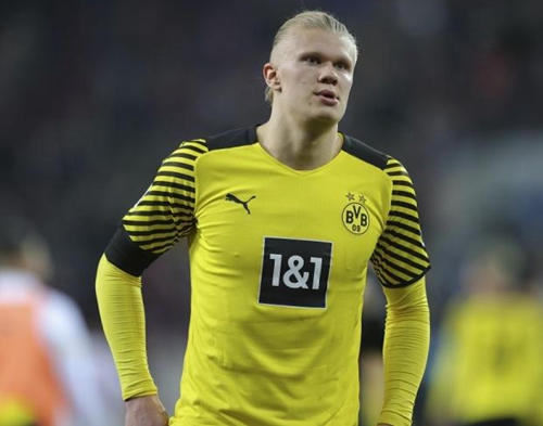 足协杯决赛收官，中国足球寻找“强力伙伴”共赴新征程（足协杯落幕，中国足球寻觅强力伙伴启航新征途）