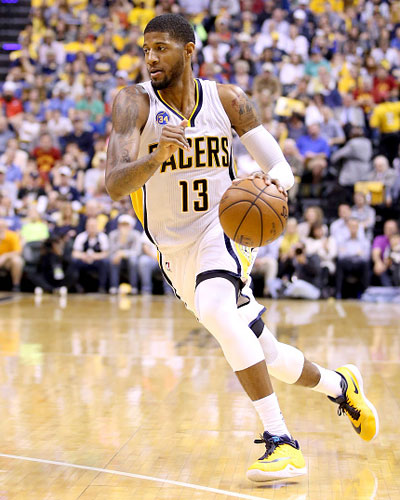 西媒：莱万向费内巴切索要2年半合同，已拒绝1年半的合同（西媒：莱万寻求与费内巴切签约两年半，已拒绝一年半合同）