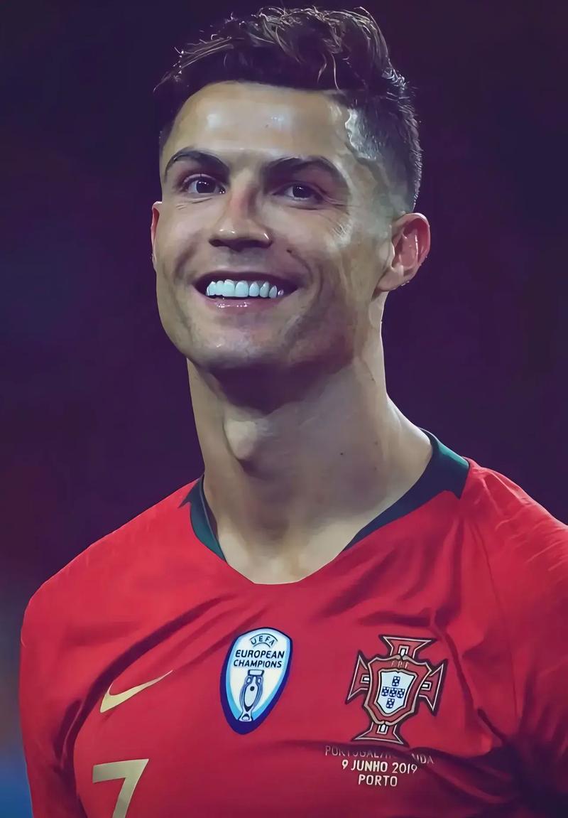 湖人板凳哑火半场仅得7分，马刺三大板凳合砍29分压制湖人（湖人替补熄火半场仅7分，马刺三替补合力轰29分占上风）