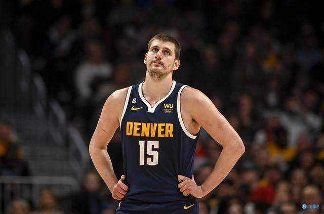 德布劳内传球撕裂防守（德布劳内妙传撕破防线）